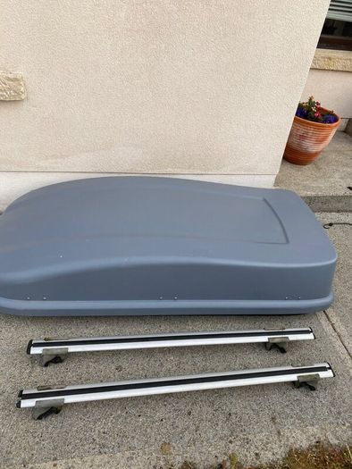 Roofbox with RoofBars and Bikerack