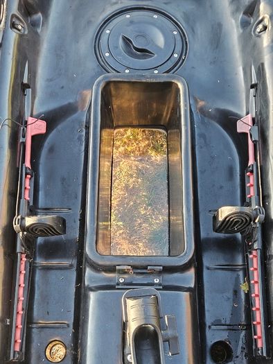 Fishing Kayak with seat and paddle - excellent condition