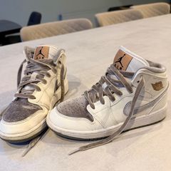 Nike Air Jordan's