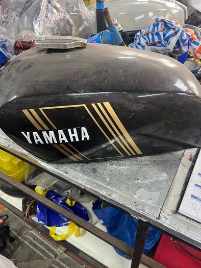 Yamaha petrol tank