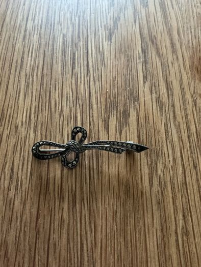 Vintage art deco marcasite brooch