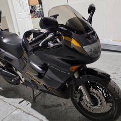 Honda CBR1000F Hurricane - very low mileage