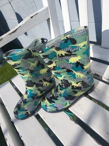 Boys wellies