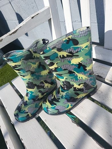 Boys wellies