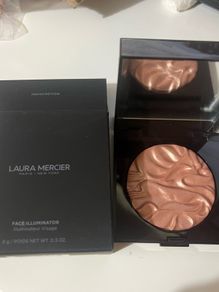 Laura Mercier Face Illuminator Highlighting Powder in INDISCRETIONS BNIB