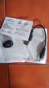 New Bluetooth earphone.