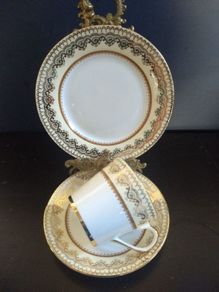 Beautiful Elegant Trio by Elizabethan English Bone China in the "Swiss Cottage" Pattern