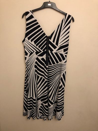 Gallery navy & white dress (size 16)