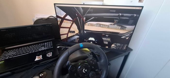 Steering wheel g923