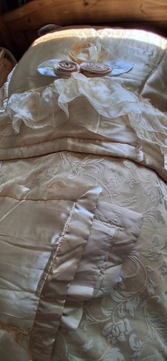 satin double bed quilt