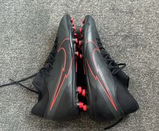 Nike boots