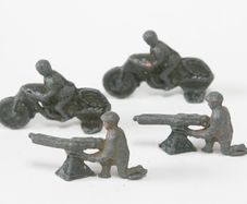 vintage lead soldiers
