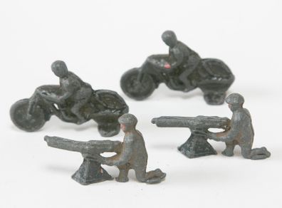 vintage lead soldiers