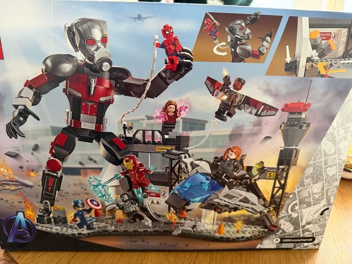 Lego Captain America:Civil War Battle