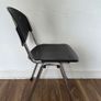 2 plastic chairs Image 2