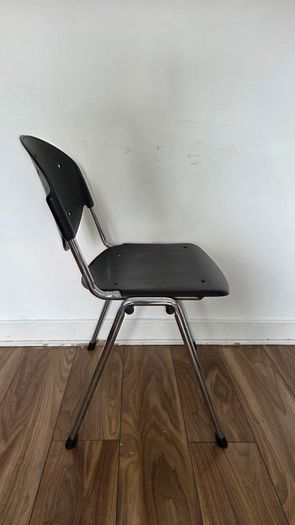 2 plastic chairs