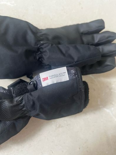 H&M Kids Batman Ski Gloves Age 6-8
