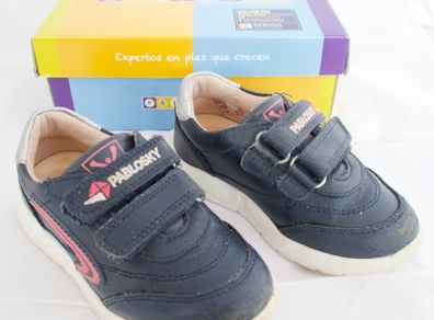 Pablosky Girl shoes size 26 Torello Marino