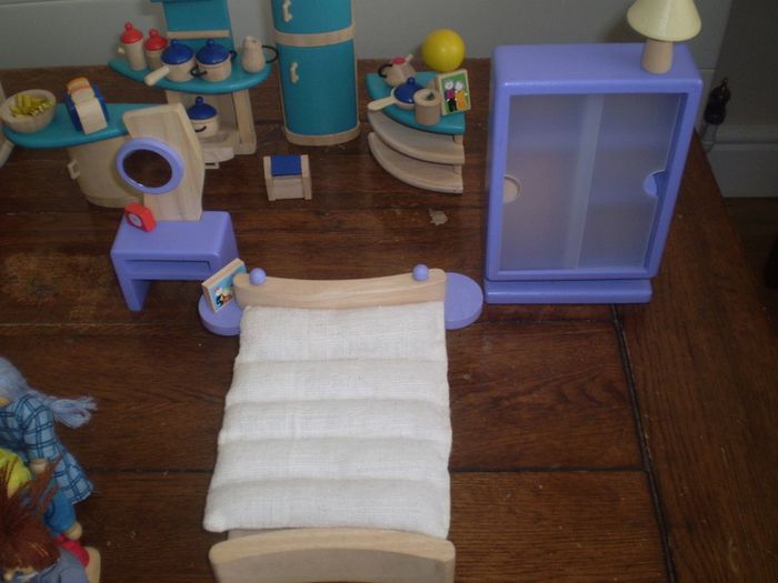 Doll's 3 storey Terrace House and accessories