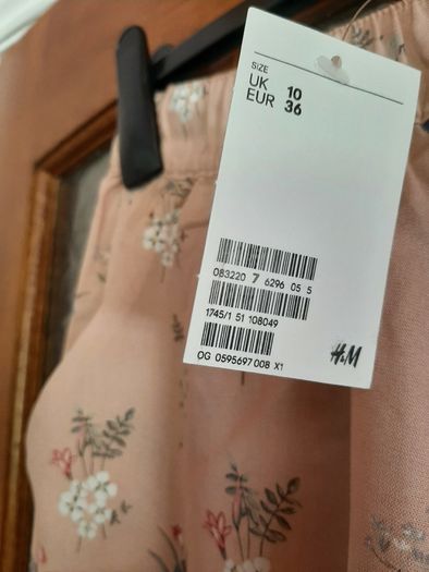BNWT H+M Shorts, Size 10