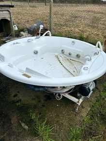 Jacuzzi Bath
