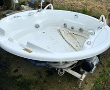 Jacuzzi Bath
