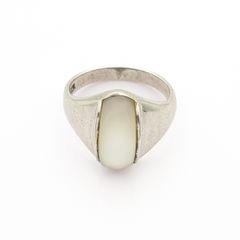 Vintage 925 Sterling Silver Mother Of Pearl Ring