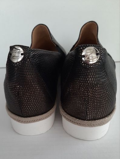 New shoes designer Elisabeta Zaccys