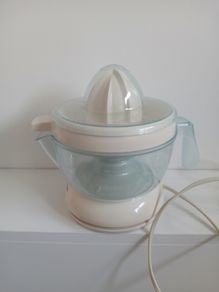 Citrus Juicer