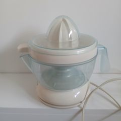 Citrus Juicer