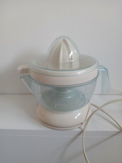 Citrus Juicer