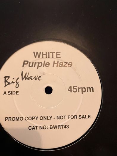 Mixed Batch of Vinyl Singles (33 Records)