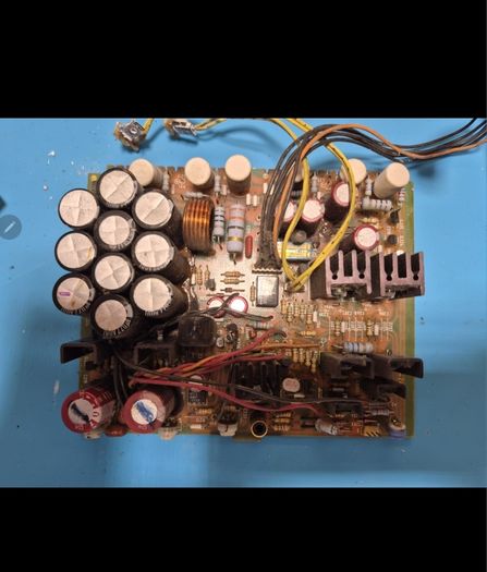 Mega Rare Legendary Beast LUXMAN M05 DUAL MONO CLASS-A 400W @8 OHMS Bridged over 40KG Champagne edition Recapped and Professionally serviced and Cleaned with new components Bargain