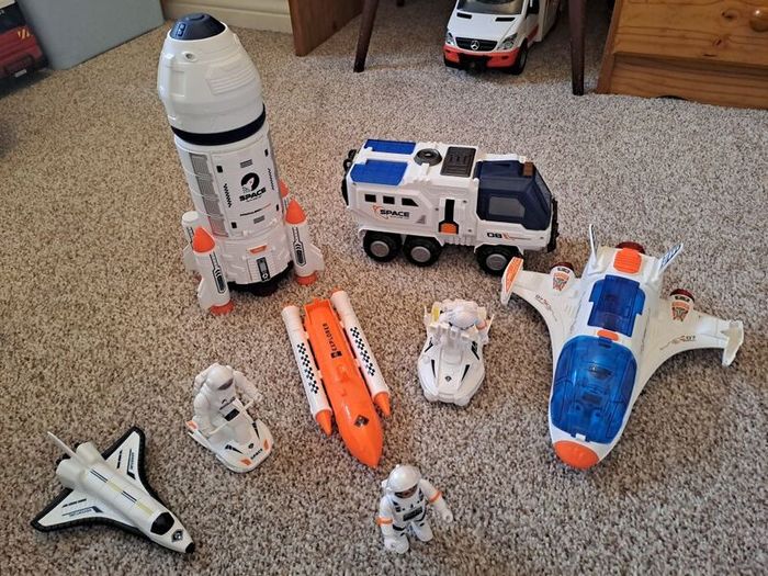 Brand new never used Space set collection for sale.