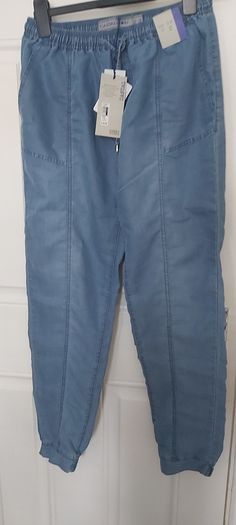 Ladies trousers