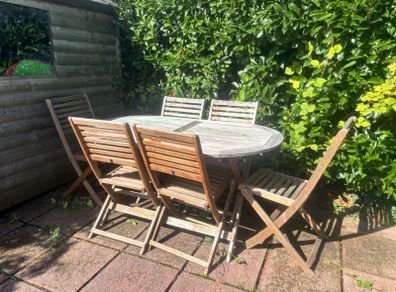 FREE - Garden Table & 6 Chairs - FREE