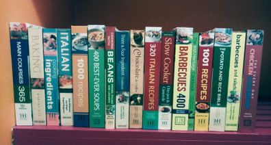 Set of 53 Cookery book, as new.