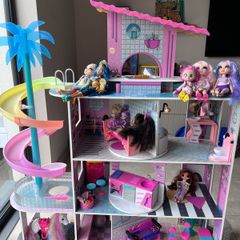 LOL Surprise Doll House & Campervan Set in Excellent Condition
