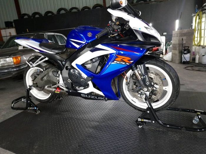 Gsxr 750