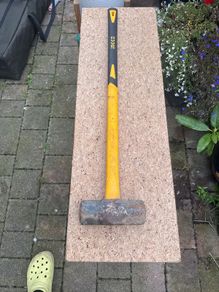 sledge hammer