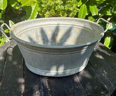 Vintage Galvanised Oval Wash Tub or Planter