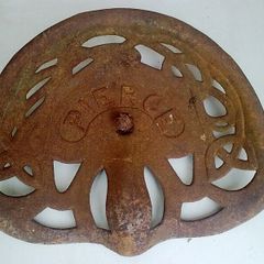Cast iron machine tractor seat Pierce Wexford