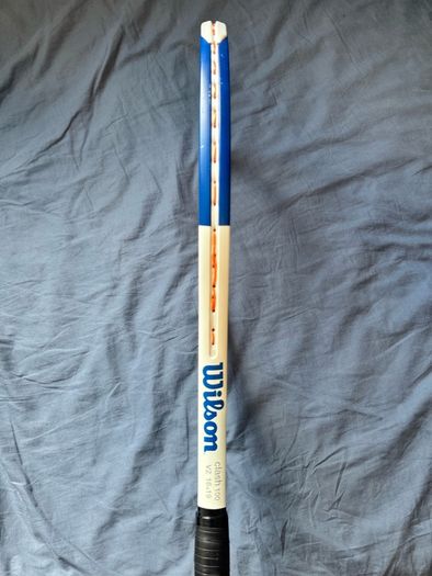 Wilson Clash 100 V2 Tennis Racket