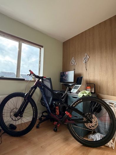 Giant Reign Advanced Pro 2 2025 (new) Full Carbon