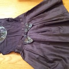 Girls party dress Age 4