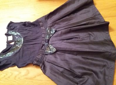 Girls party dress Age 4