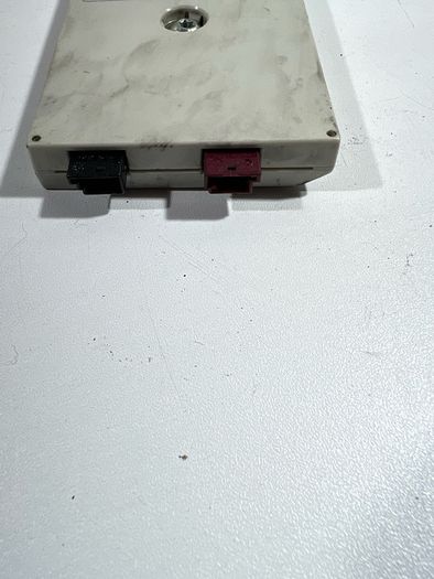 BMW X3 E83 3402526-04 antenna amplifier 21367510 Am/fm-div/fzv 433mhz A3l2b729g