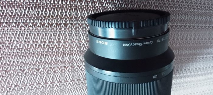 Sony FE 28-70 3,5-5,6 OSS lens