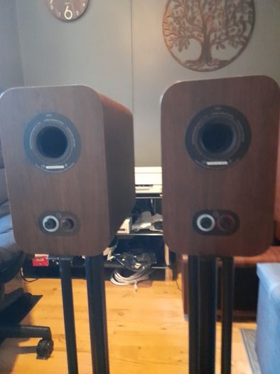 HI-FI speakers Q Acoustic