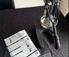 Brand new commercial, professional grade cast iron hand press manual juicer machine, fruit press